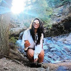 Meet your Posher, Nicole